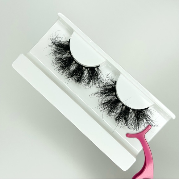 MARLIE - Picture 1 of 2